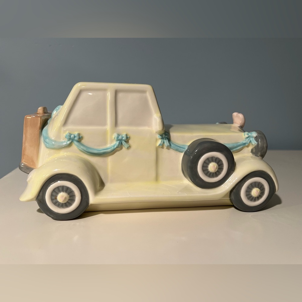 Mr and Mrs Ceramic Coin Piggy Bank - Picture 4 of 7